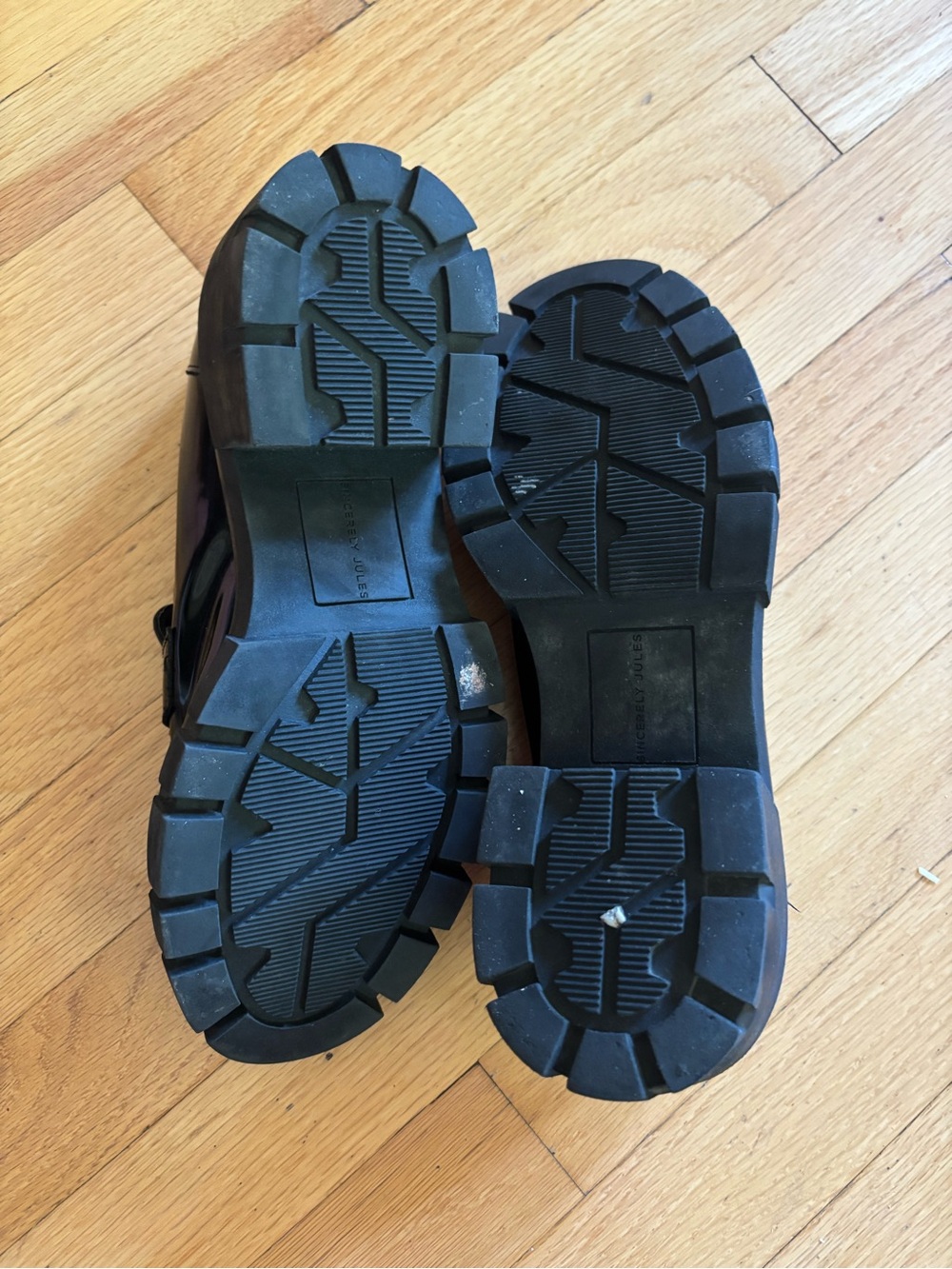 Woman’s Penny Loafers - Classic Slip-On Style - Picture 4 of 7